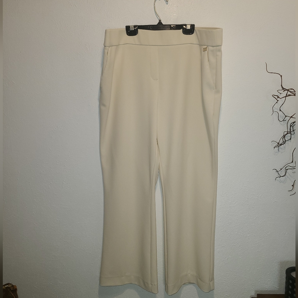 Anne Klein Cream Trousers